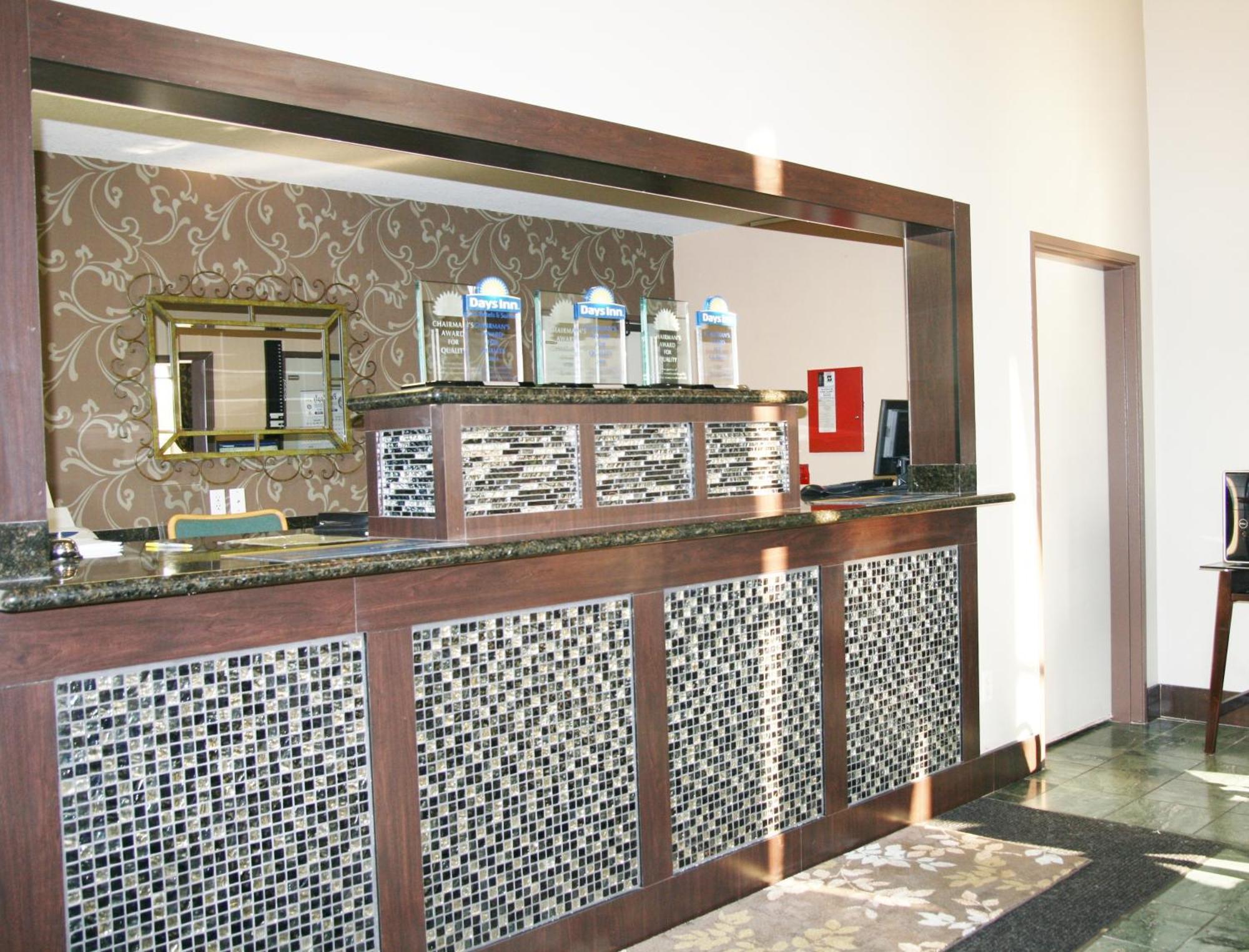 Days Inn By Wyndham Rocklin/Sacramento Exterior foto